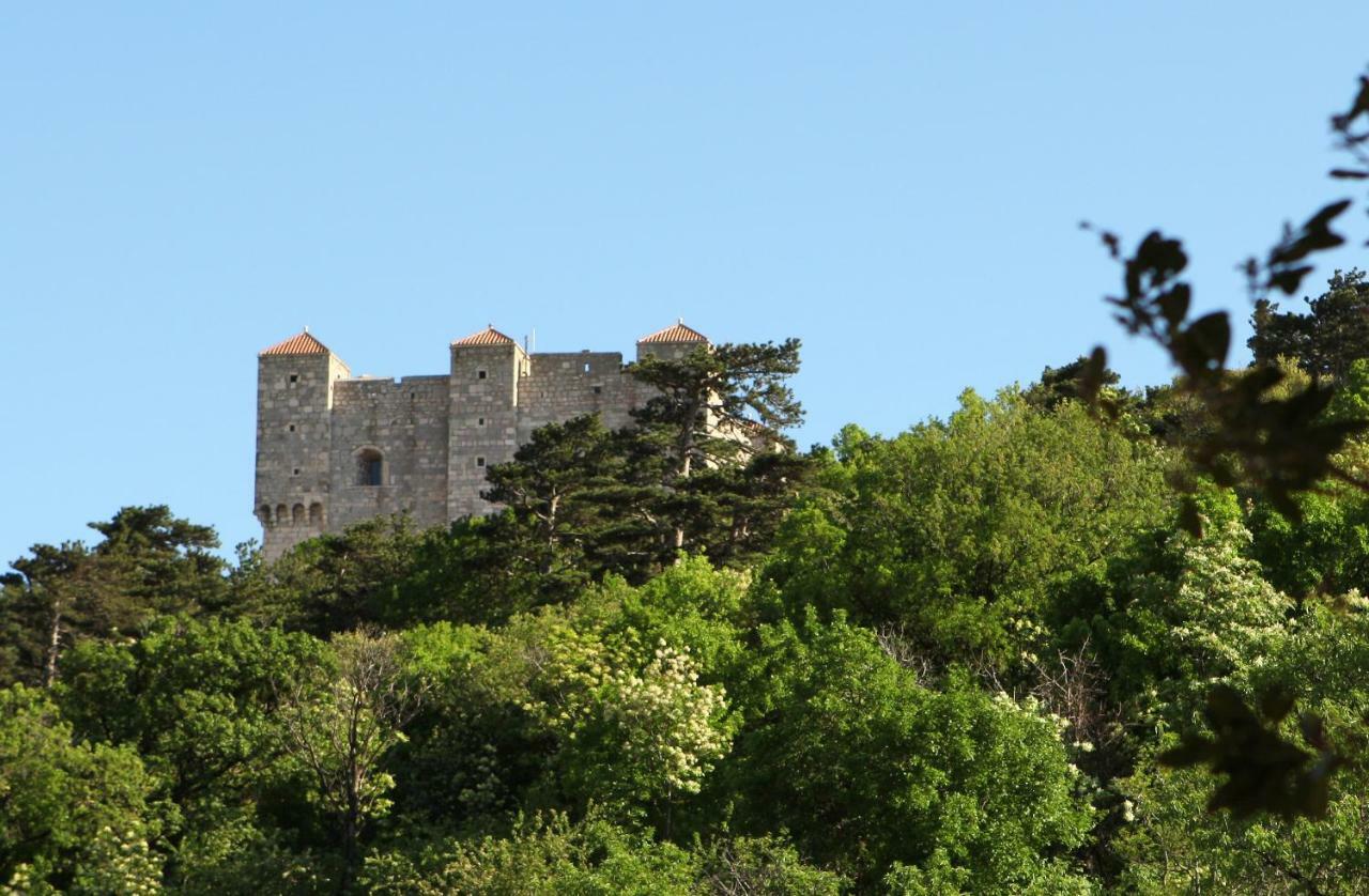 Apartman Pio Senj  Buitenkant foto