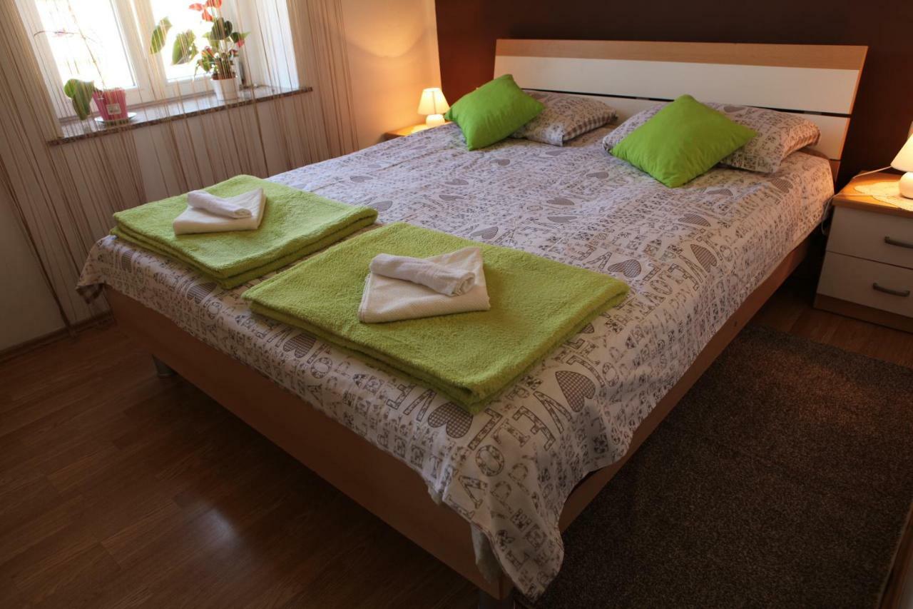 Apartman Pio Senj  Buitenkant foto