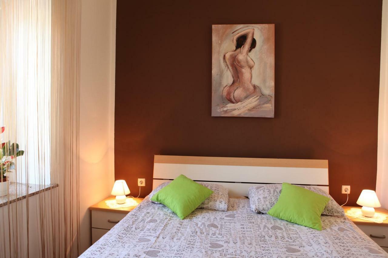 Apartman Pio Senj  Buitenkant foto
